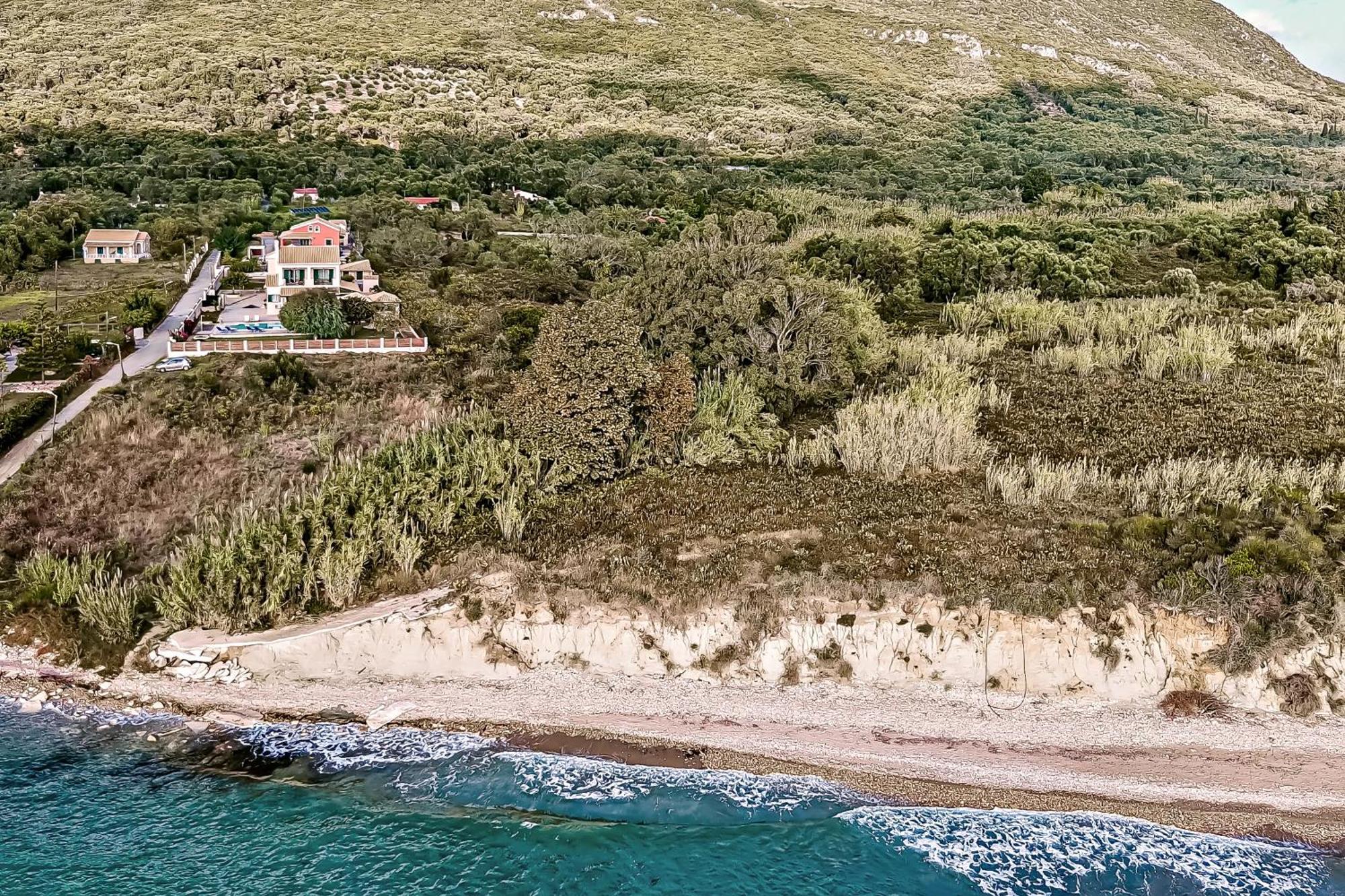 Skidi Beach House Ágios Matthaíos Exterior foto